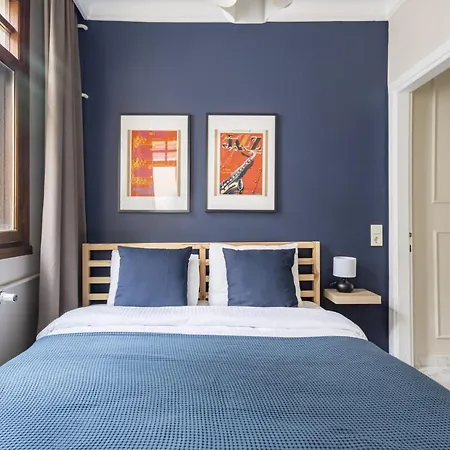 Colorful House With Balcony On Bagdat Street شقة اسطنبول